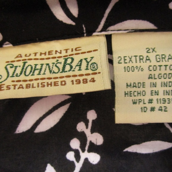 Plus size St John's Bay blouse - Picture 4 of 5